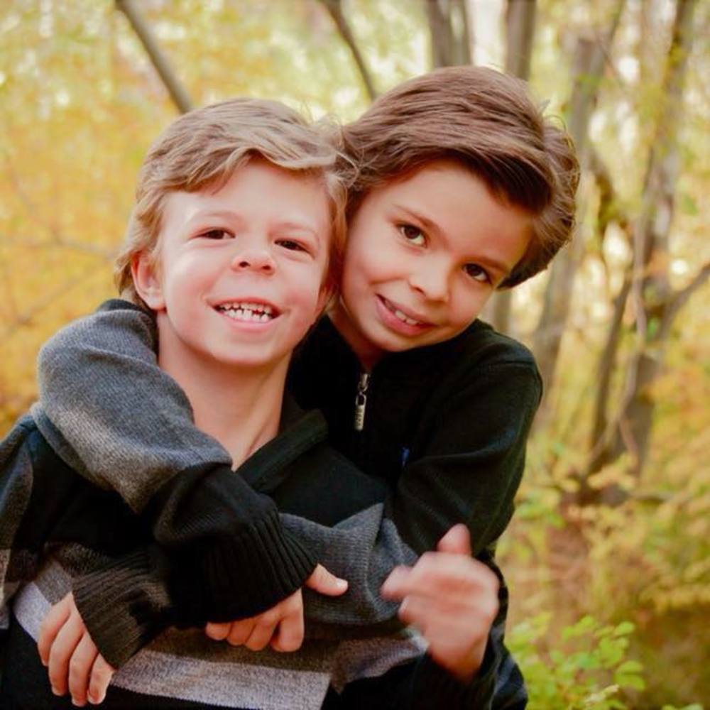 Meet your Posher, Maya